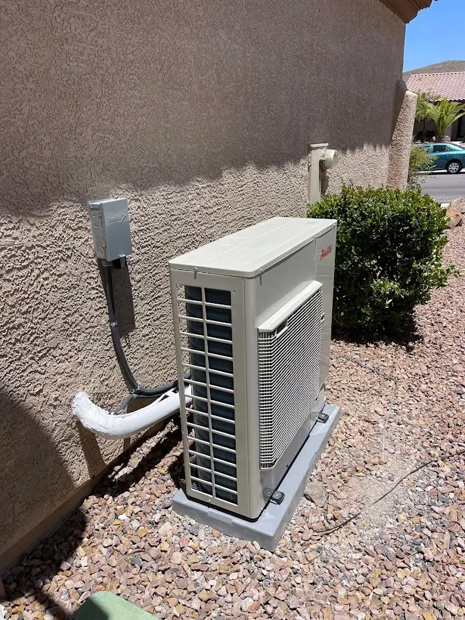 Residential air conditioning condenser unit in Veneta